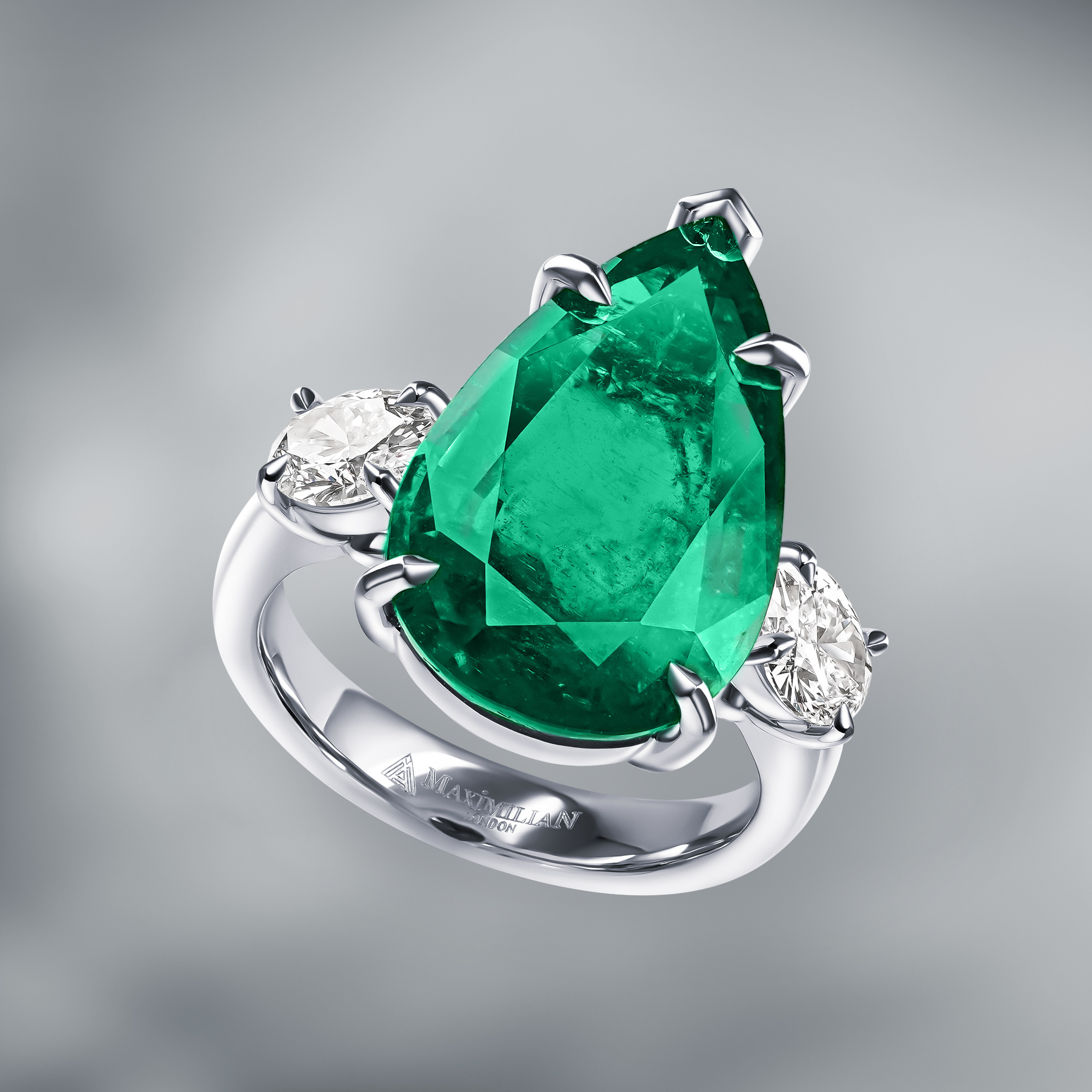 Diamond Ring Set With Zambian Emerald